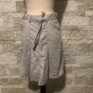 The North face beige skirt sz 4